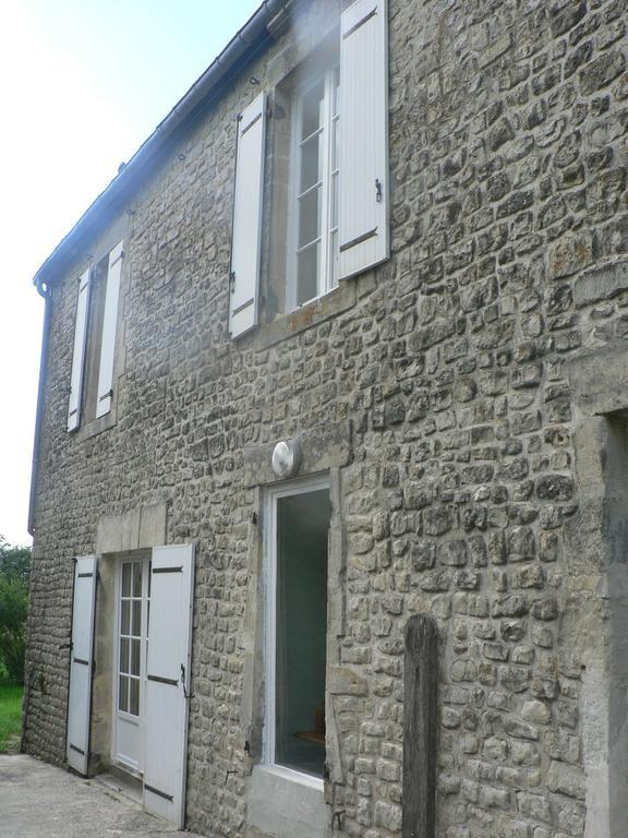 Gite De L'Aure Trevieres Eksteriør billede