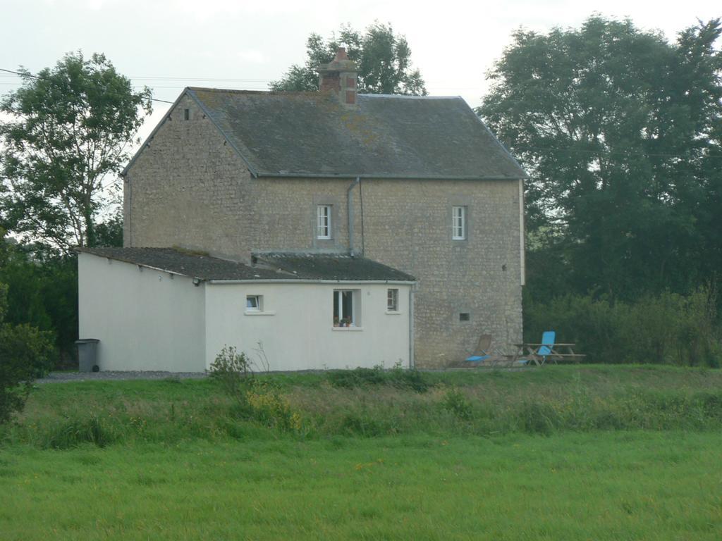 Gite De L'Aure Trevieres Eksteriør billede